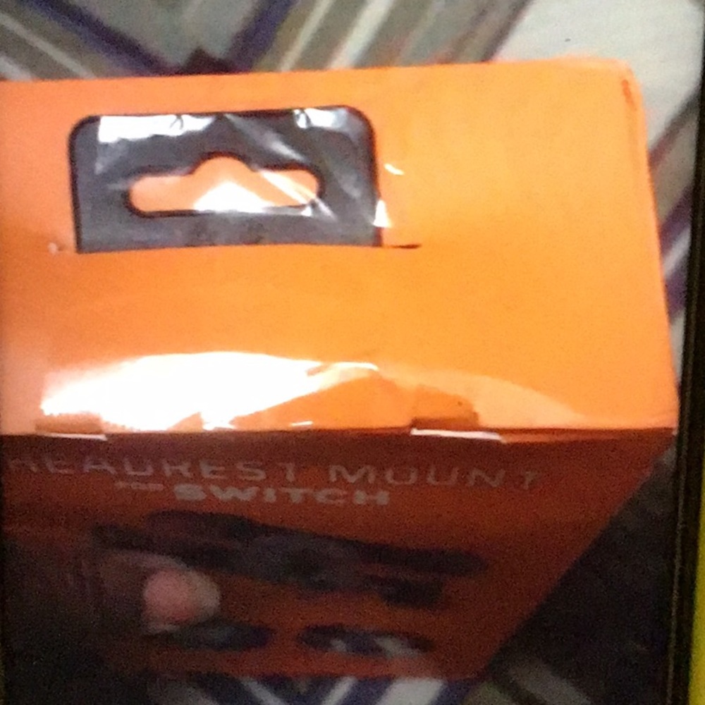 Switch headrest - Picture 2 of 6